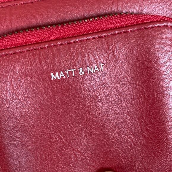 Matt & Nat Odelay Dwell Crossbody Bag Red Vegan Cruelty-Free Leather - Picture 9 of 16